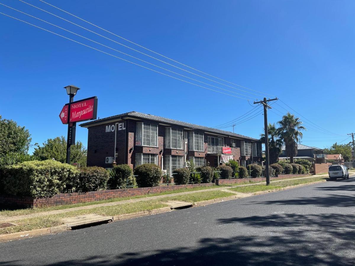 Motel Margeurita Queanbeyan Buitenkant foto