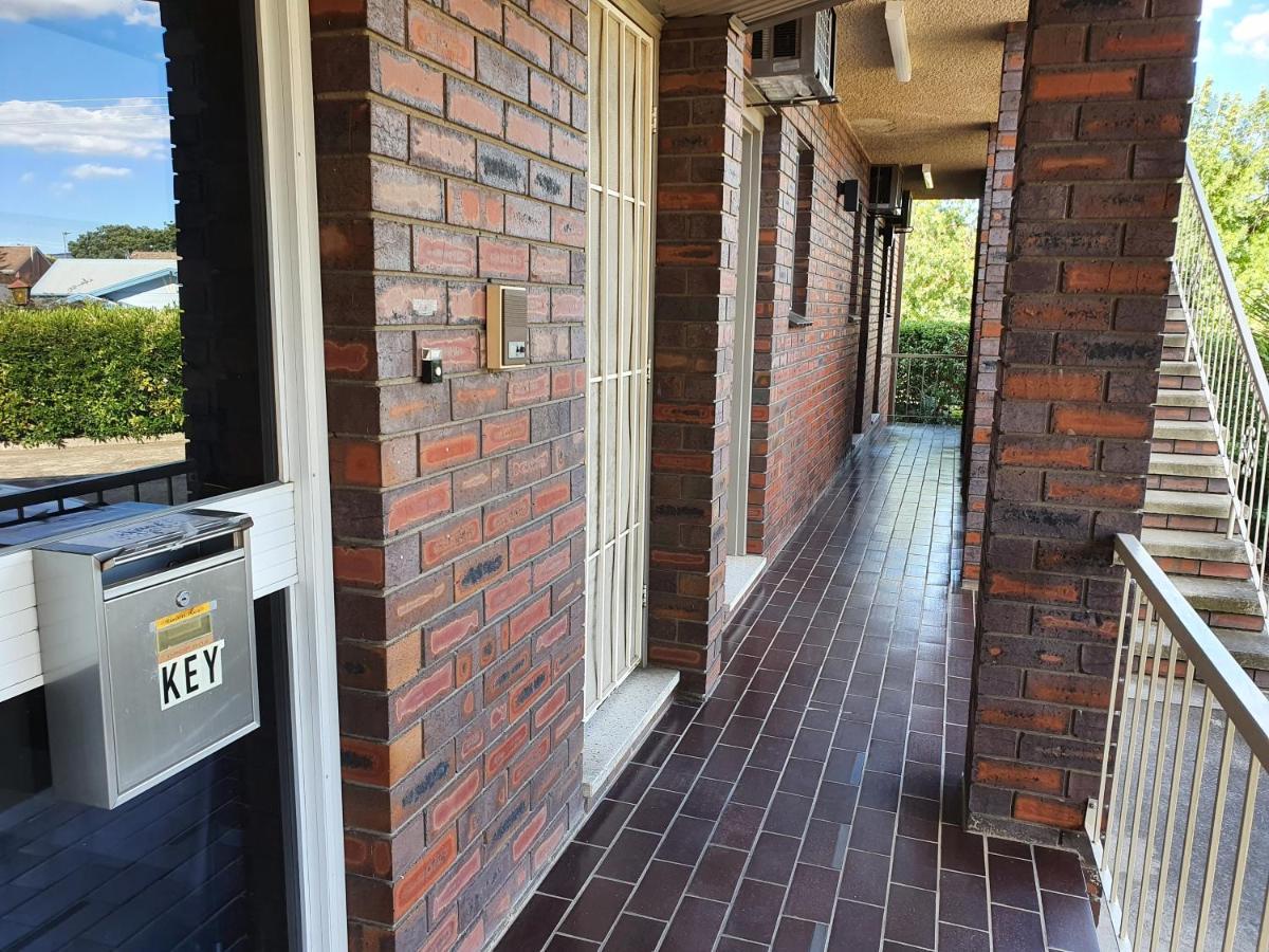 Motel Margeurita Queanbeyan Buitenkant foto